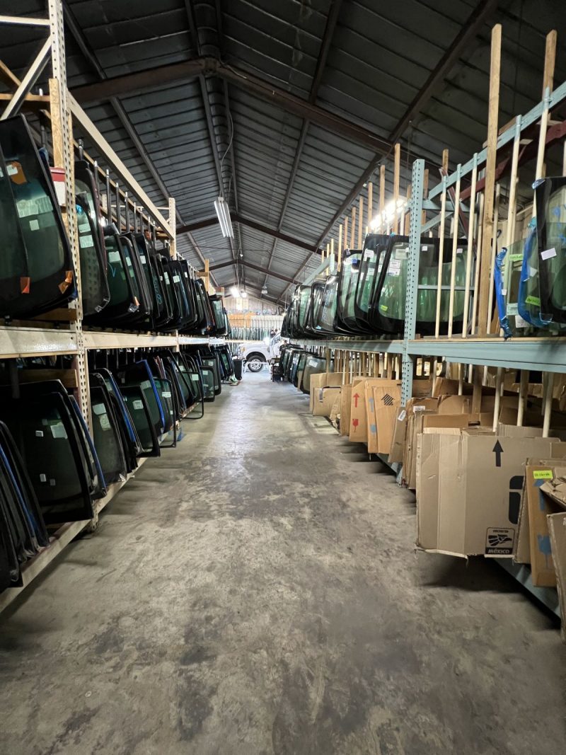 Low Cost Auto Glass Modesto, CA Windshield Replacement and Auto